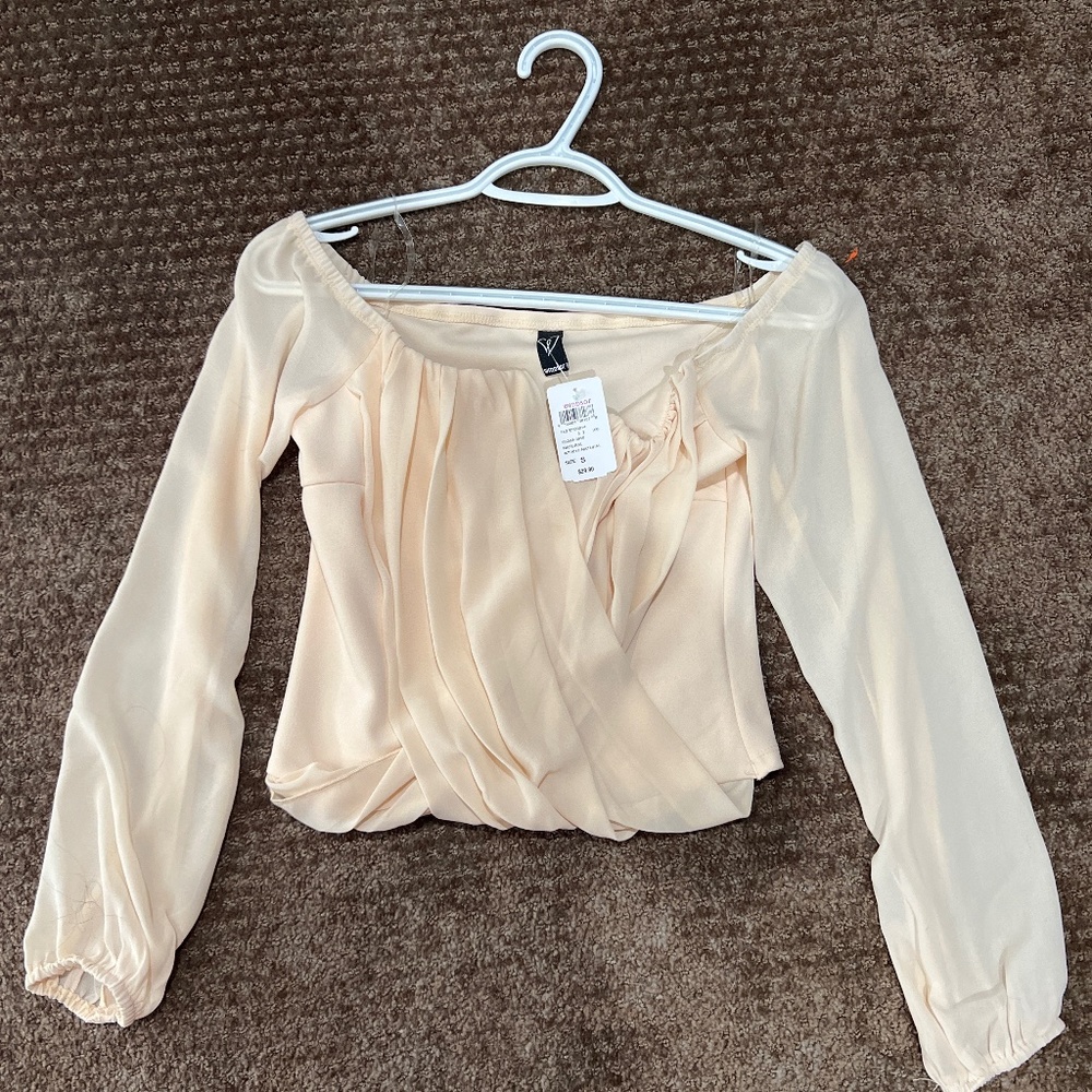 Never worn Windsor top!